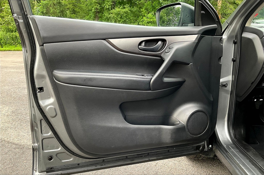 2019 Nissan Rogue Sport S - Photo 9