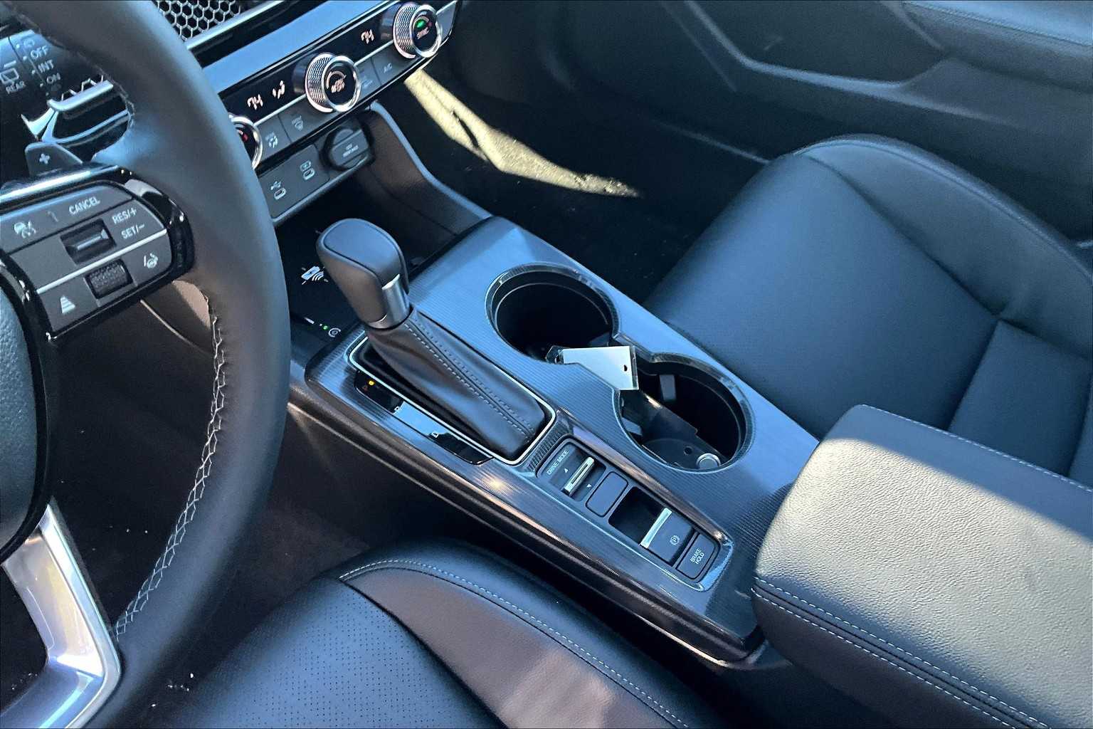 2025 Honda Civic Hatchback Hybrid Sport Touring - Photo 14