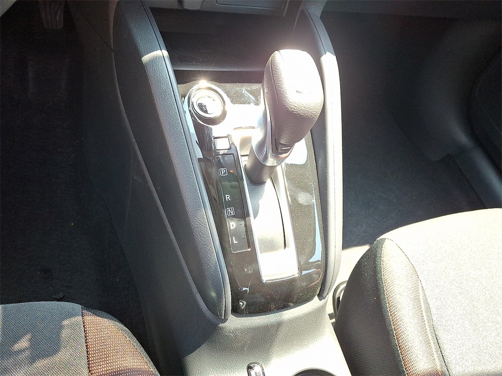 2025 Nissan Versa 1.6 SR - Photo 10