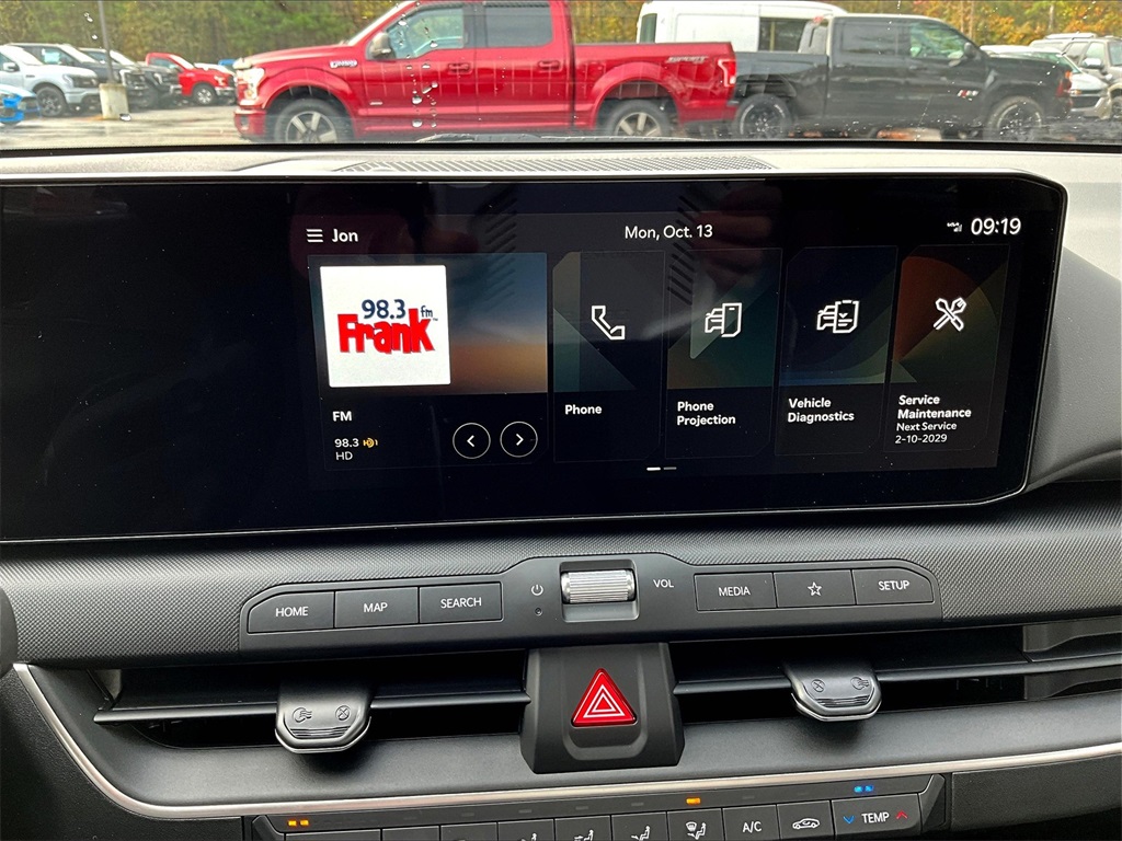 2025 Kia K4 LXS - Photo 19