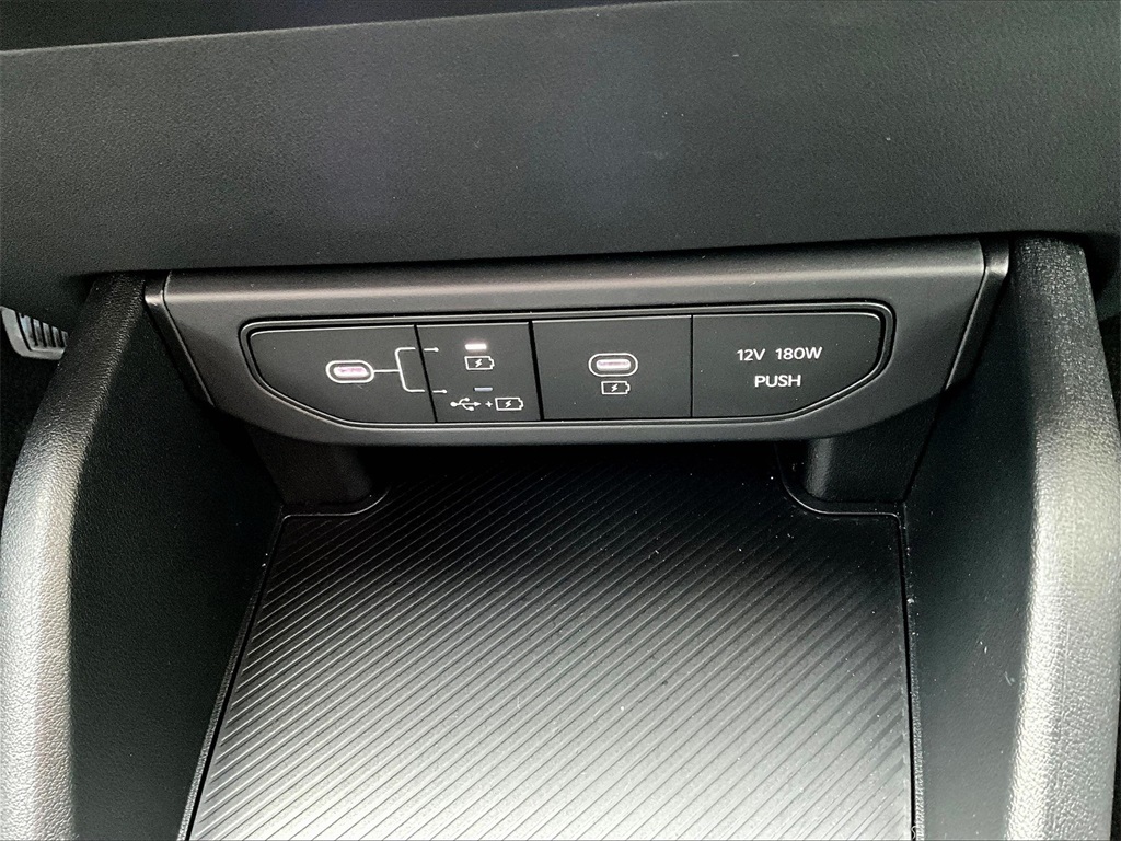 2025 Kia K4 LXS - Photo 27