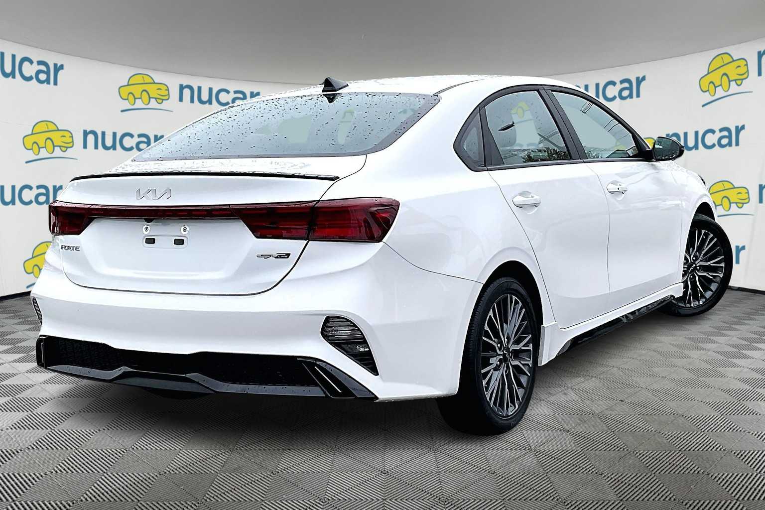 2022 Kia Forte GT-Line - Photo 6