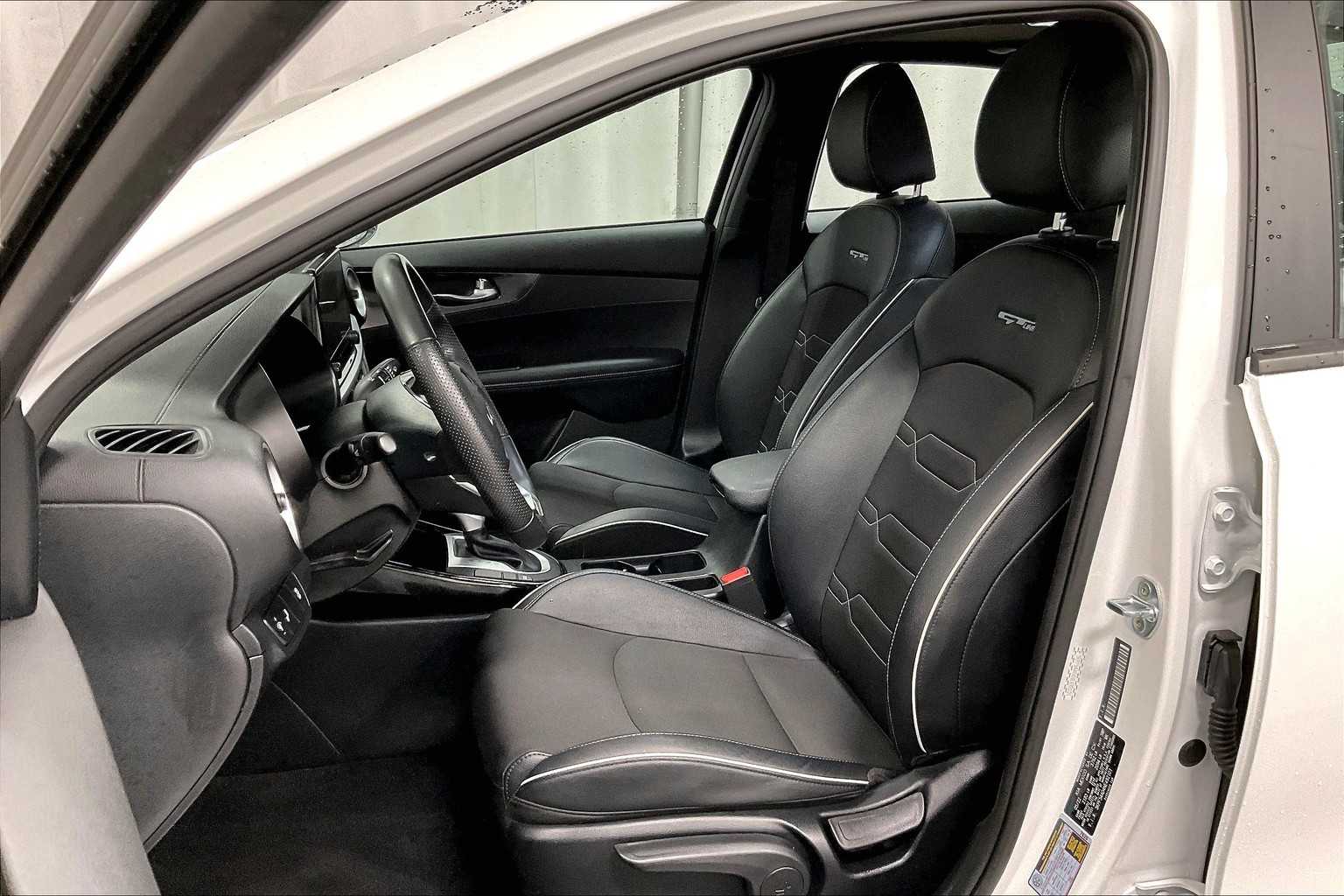 2022 Kia Forte GT-Line - Photo 10
