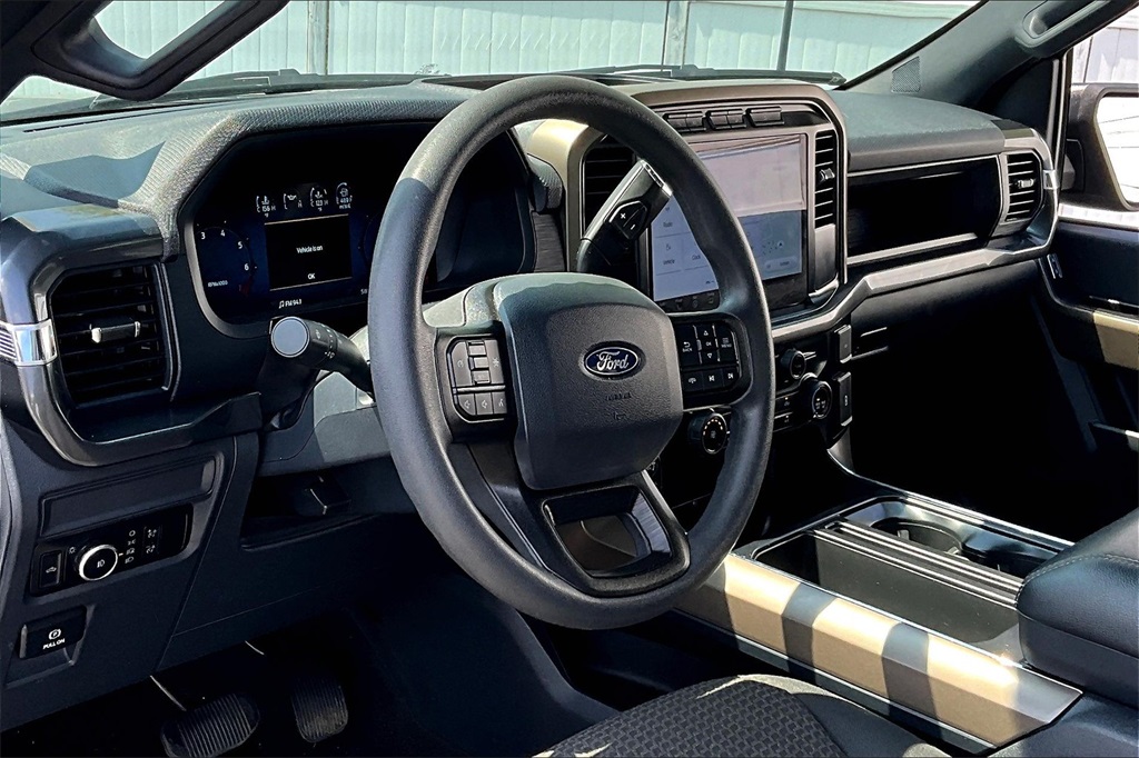 2024 Ford F-150 STX - Photo 8