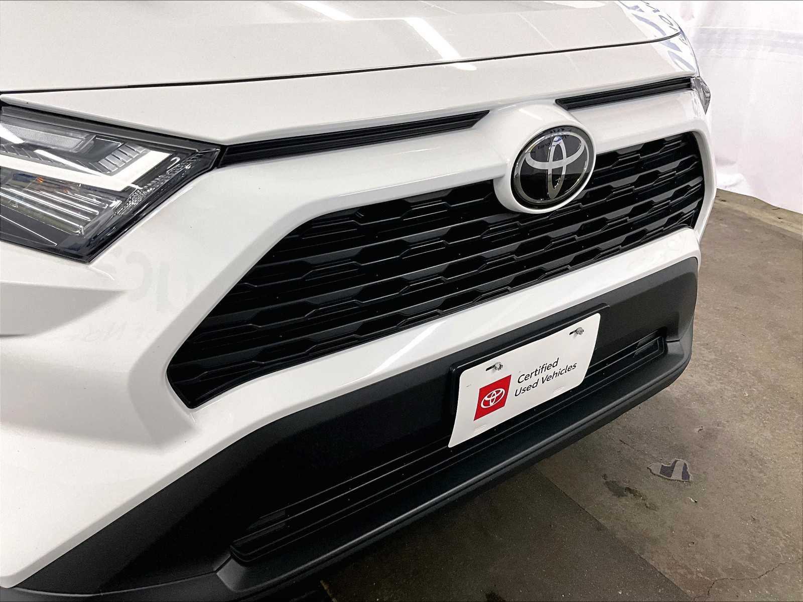 2022 Toyota RAV4 XLE - Photo 31