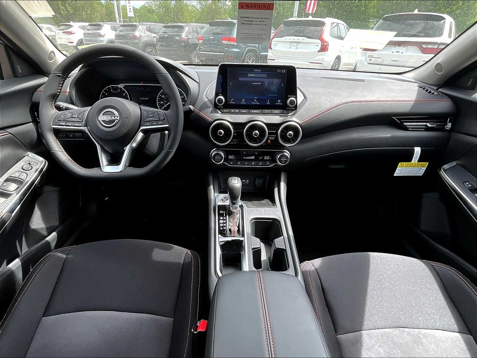 2025 Nissan Sentra SR - Photo 12