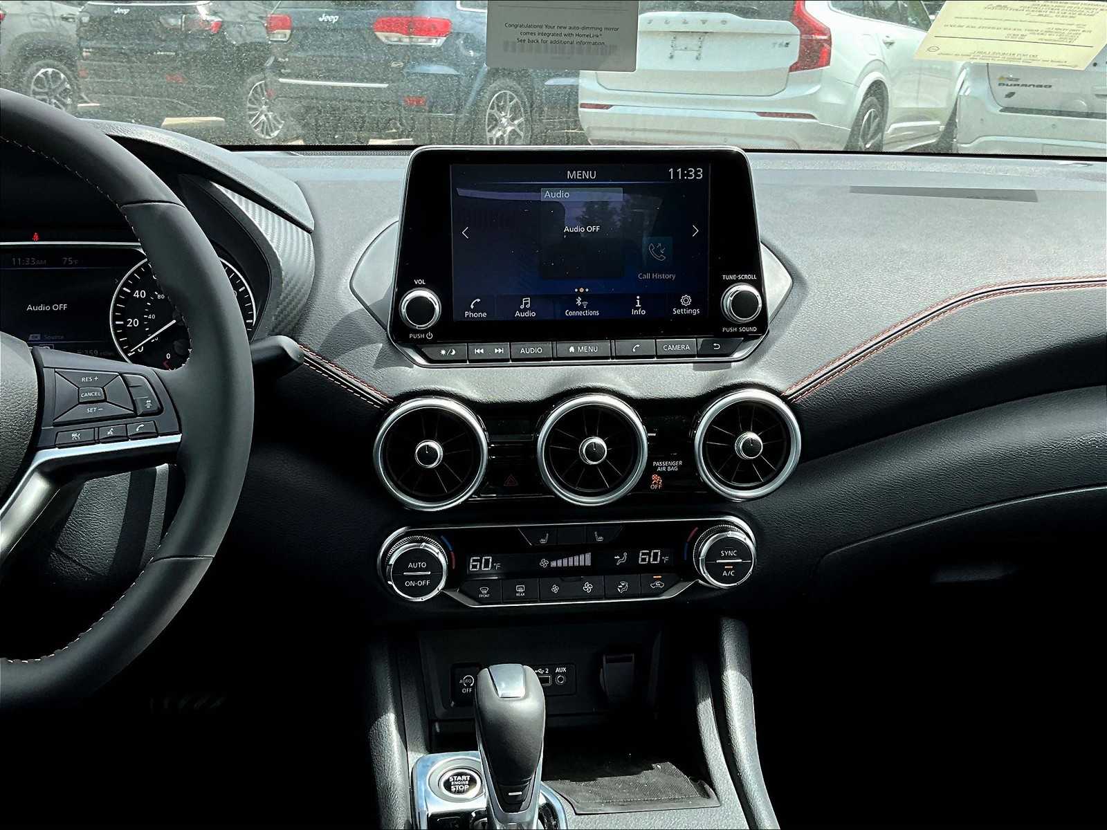 2025 Nissan Sentra SR - Photo 13