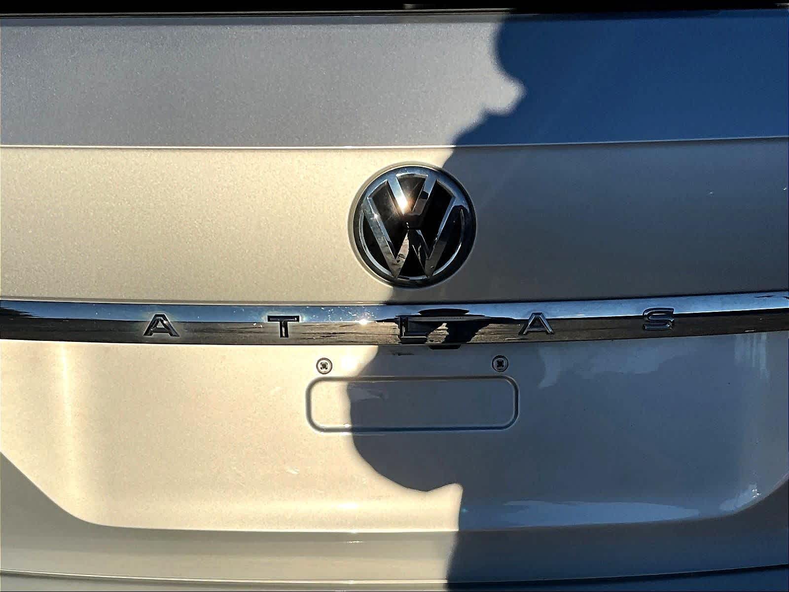 2019 Volkswagen Atlas 3.6L V6 SE w/Technology - Photo 32