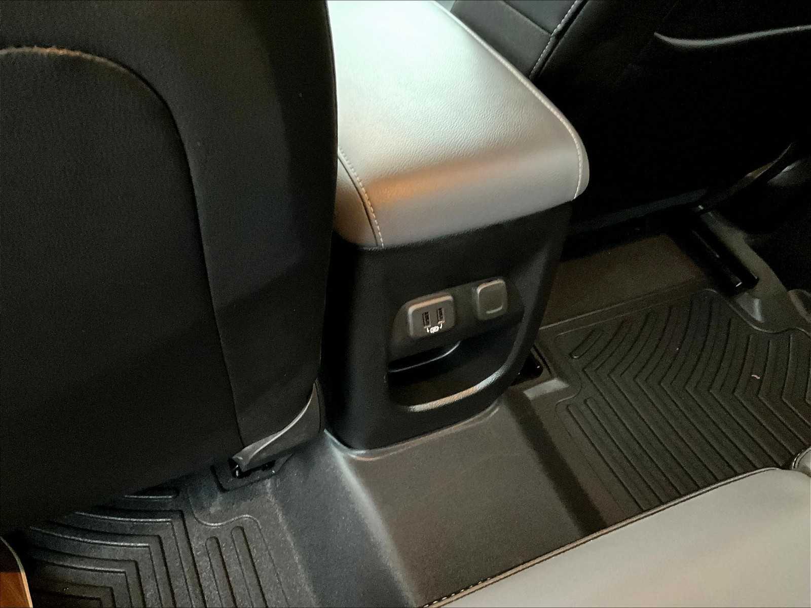 2022 Chevrolet Colorado 4WD Z71 - Photo 27