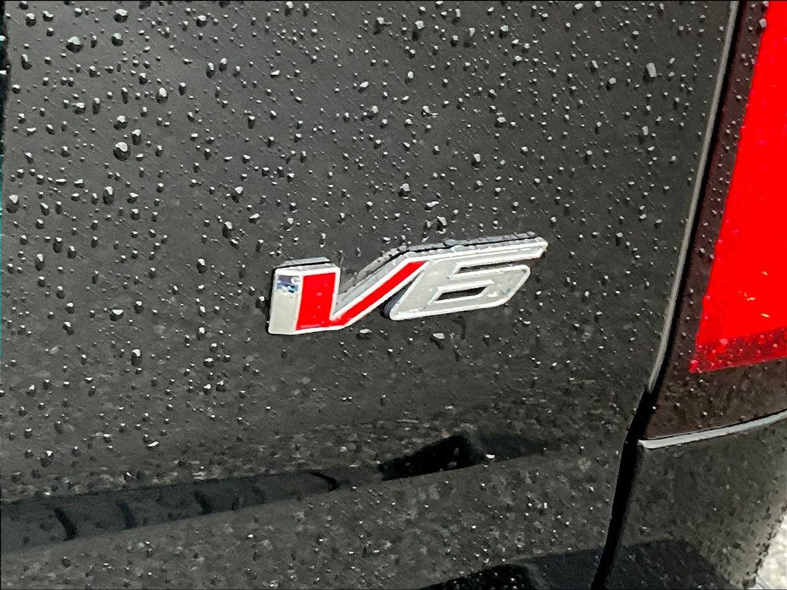 2022 Chevrolet Colorado 4WD Z71 - Photo 28