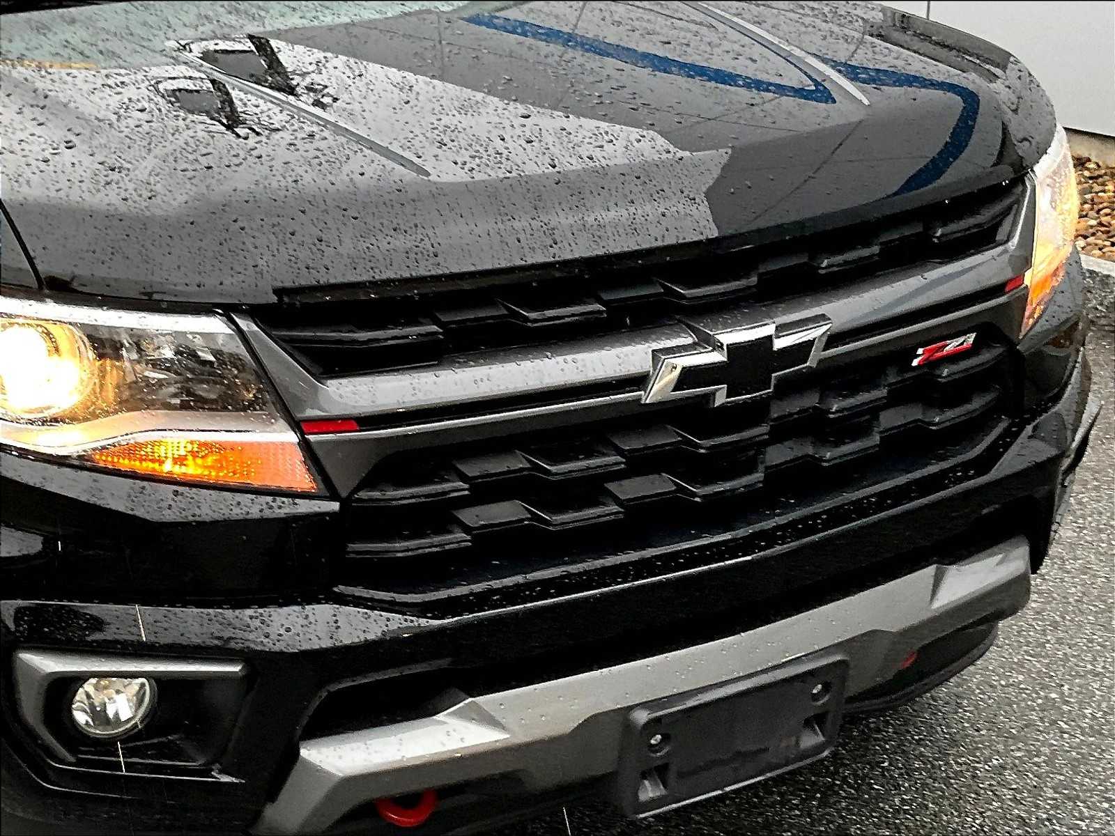 2022 Chevrolet Colorado 4WD Z71 - Photo 32