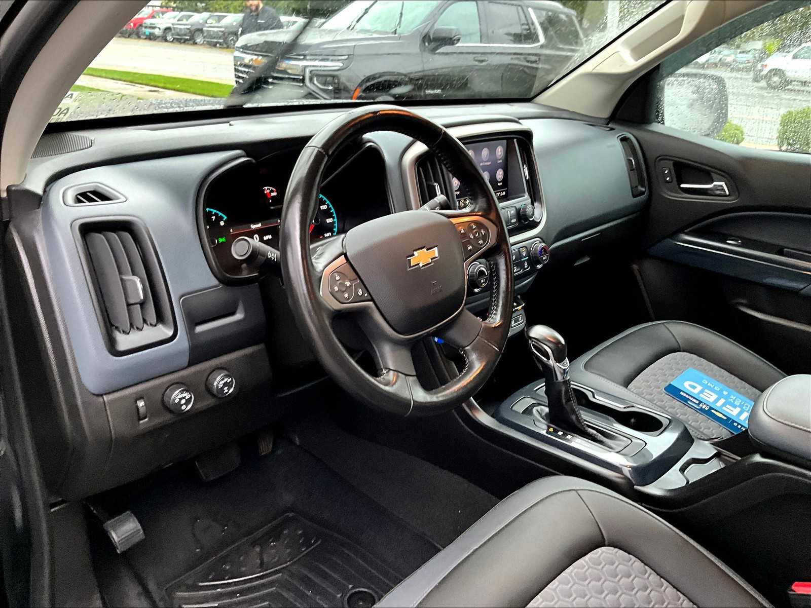 2022 Chevrolet Colorado 4WD Z71 - Photo 8