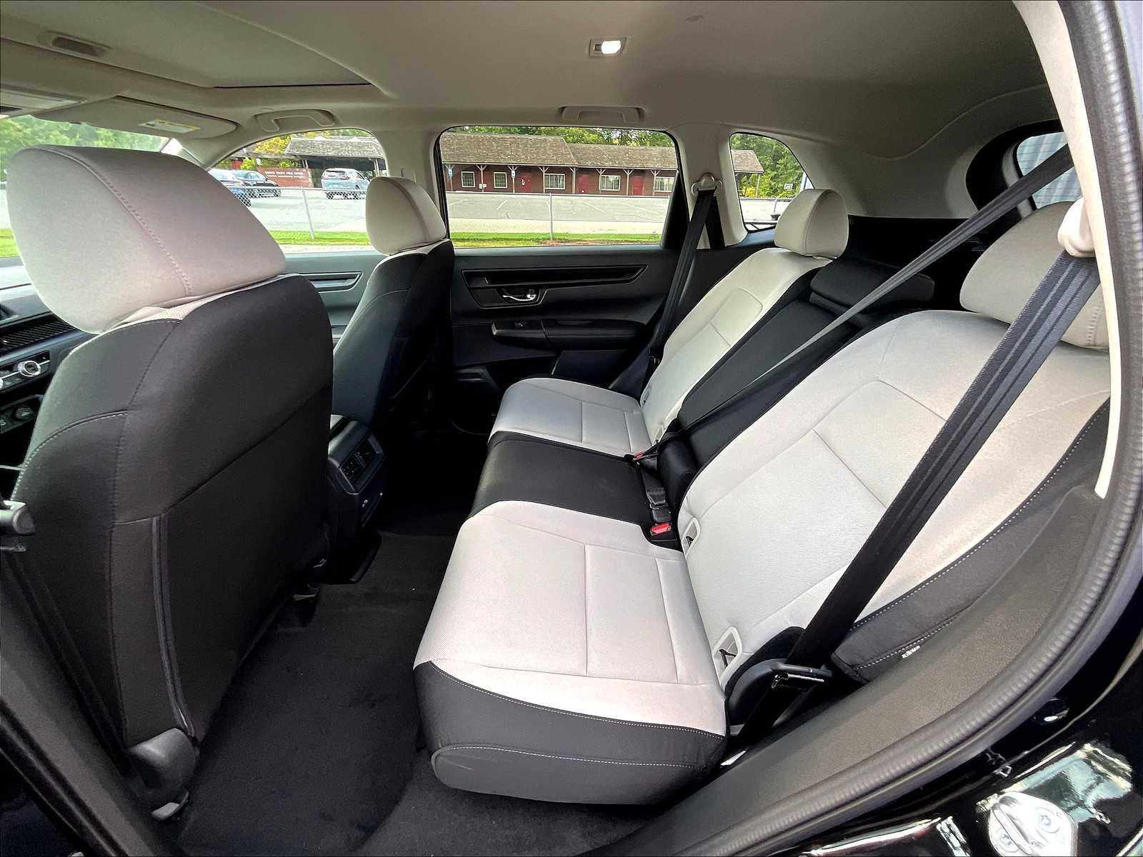 2026 Honda CR-V EX - Photo 15