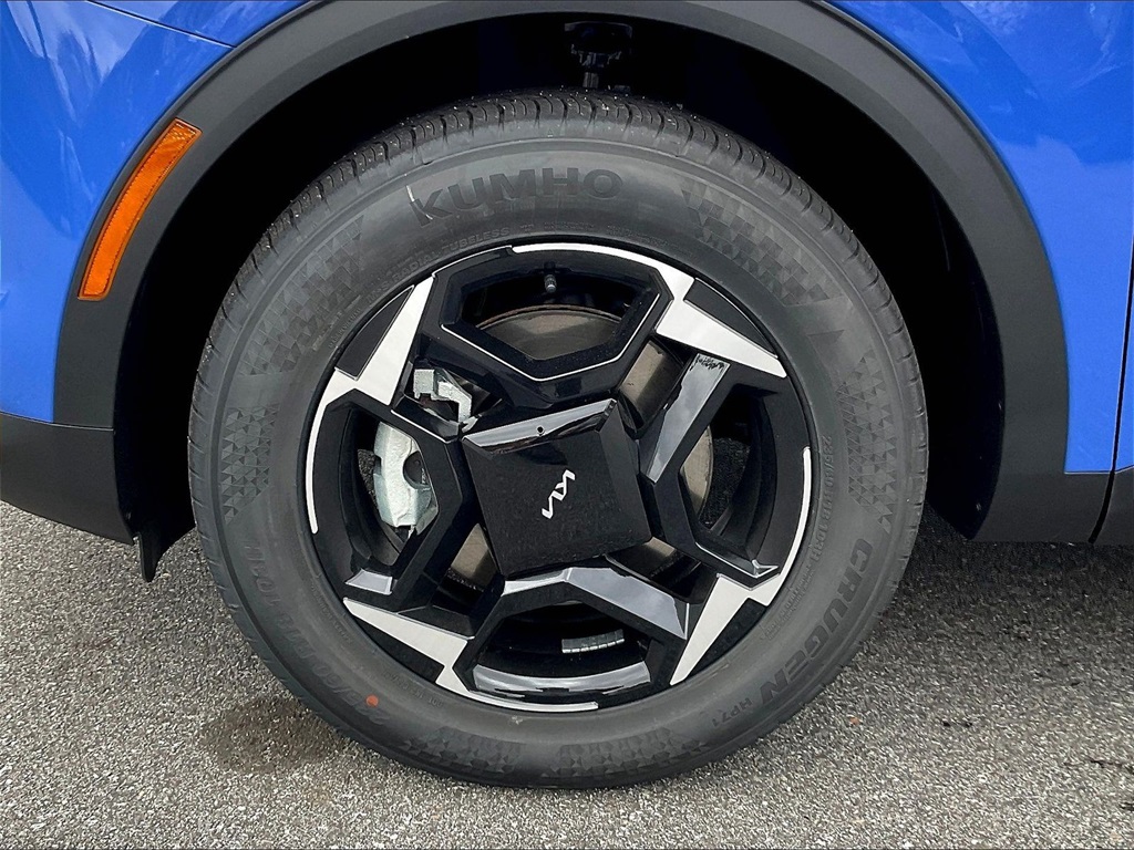 2026 Kia Sportage EX - Photo 8