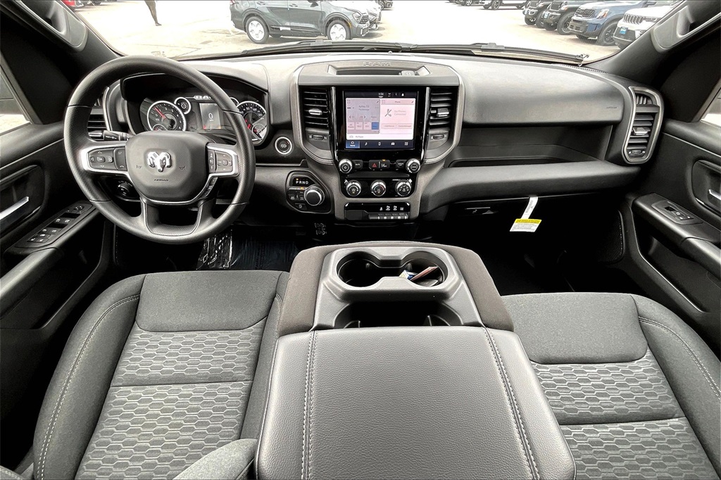2025 Ram 1500 Tradesman - Photo 12