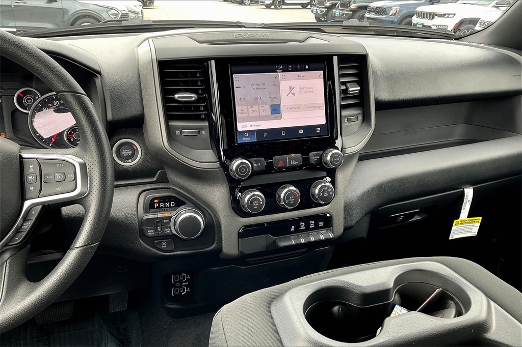 2025 Ram 1500 Tradesman - Photo 13