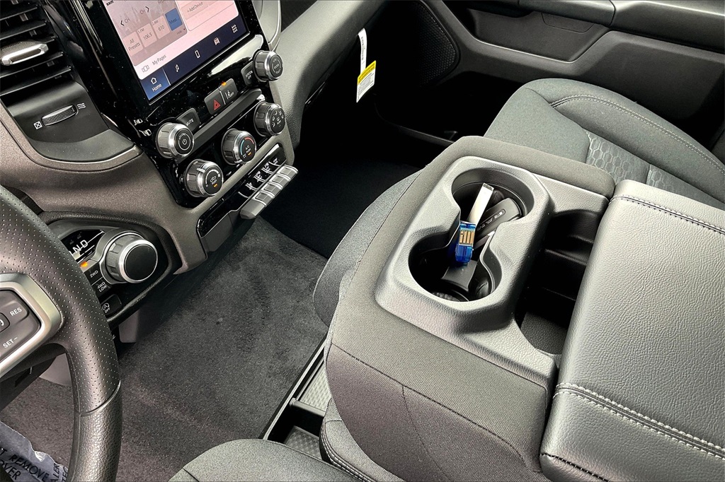 2025 Ram 1500 Tradesman - Photo 14