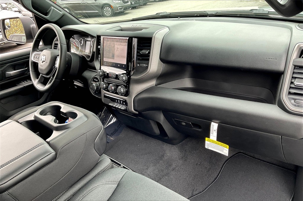 2025 Ram 1500 Tradesman - Photo 10