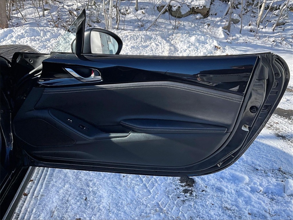 2022 Mazda MX-5 Miata Grand Touring - Photo 12
