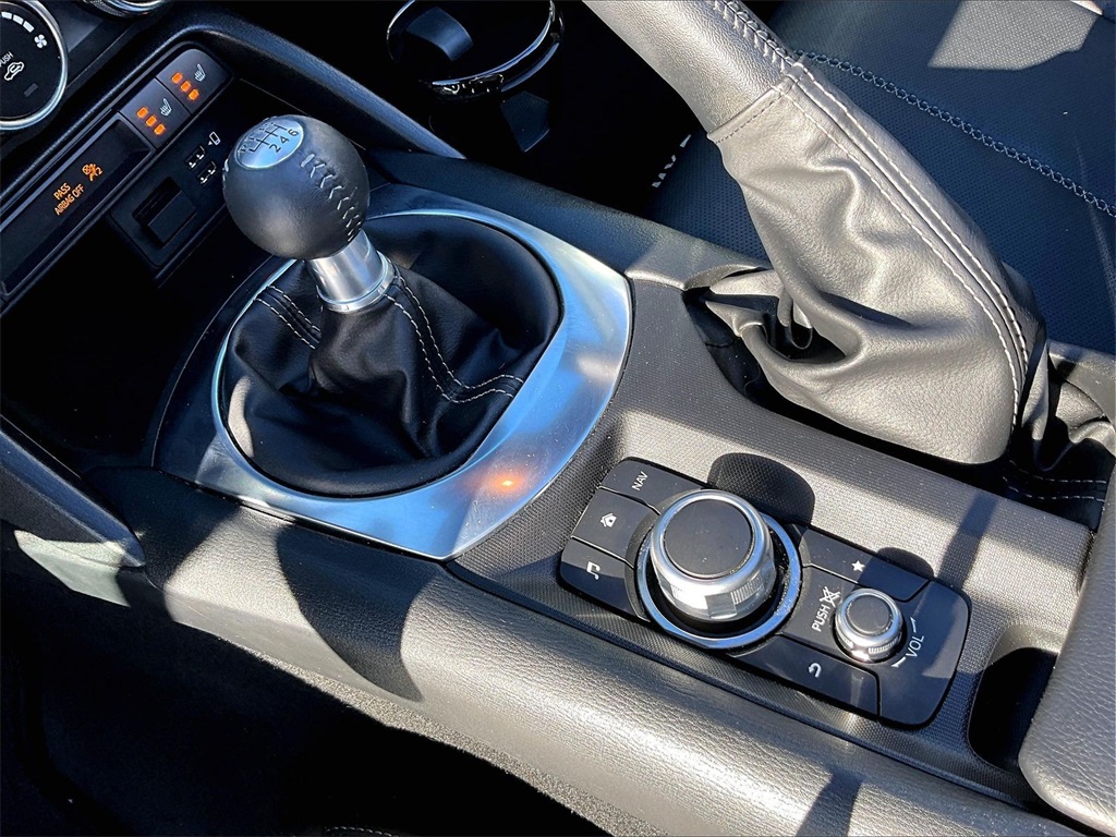 2022 Mazda MX-5 Miata Grand Touring - Photo 18