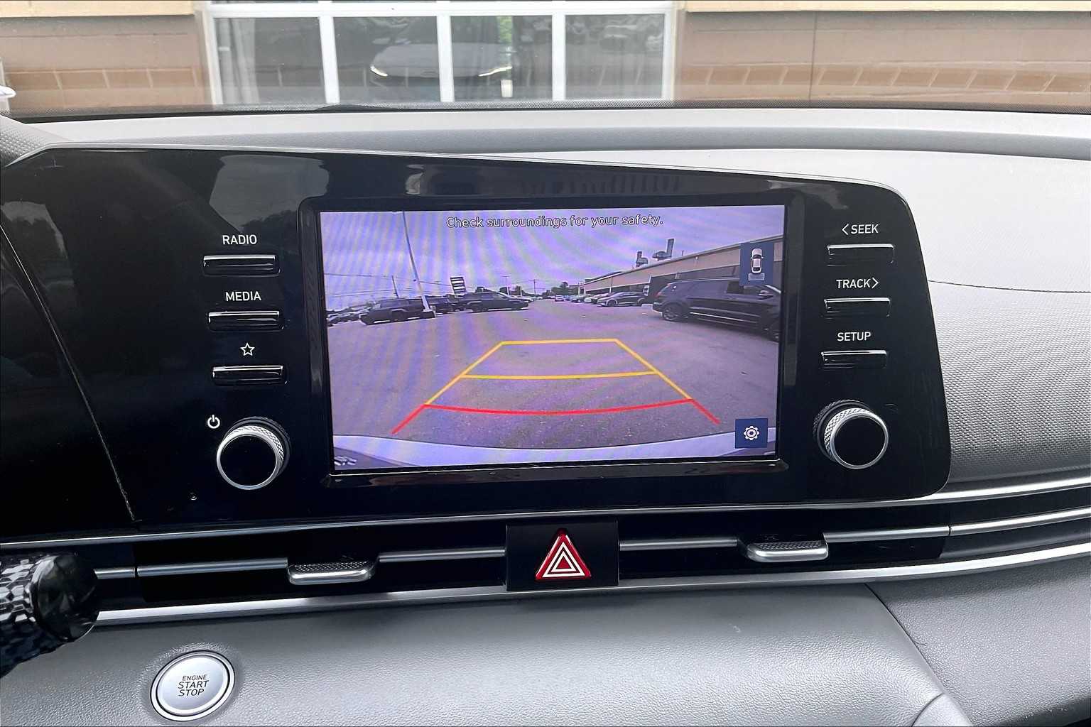 2022 Hyundai Elantra SEL - Photo 19