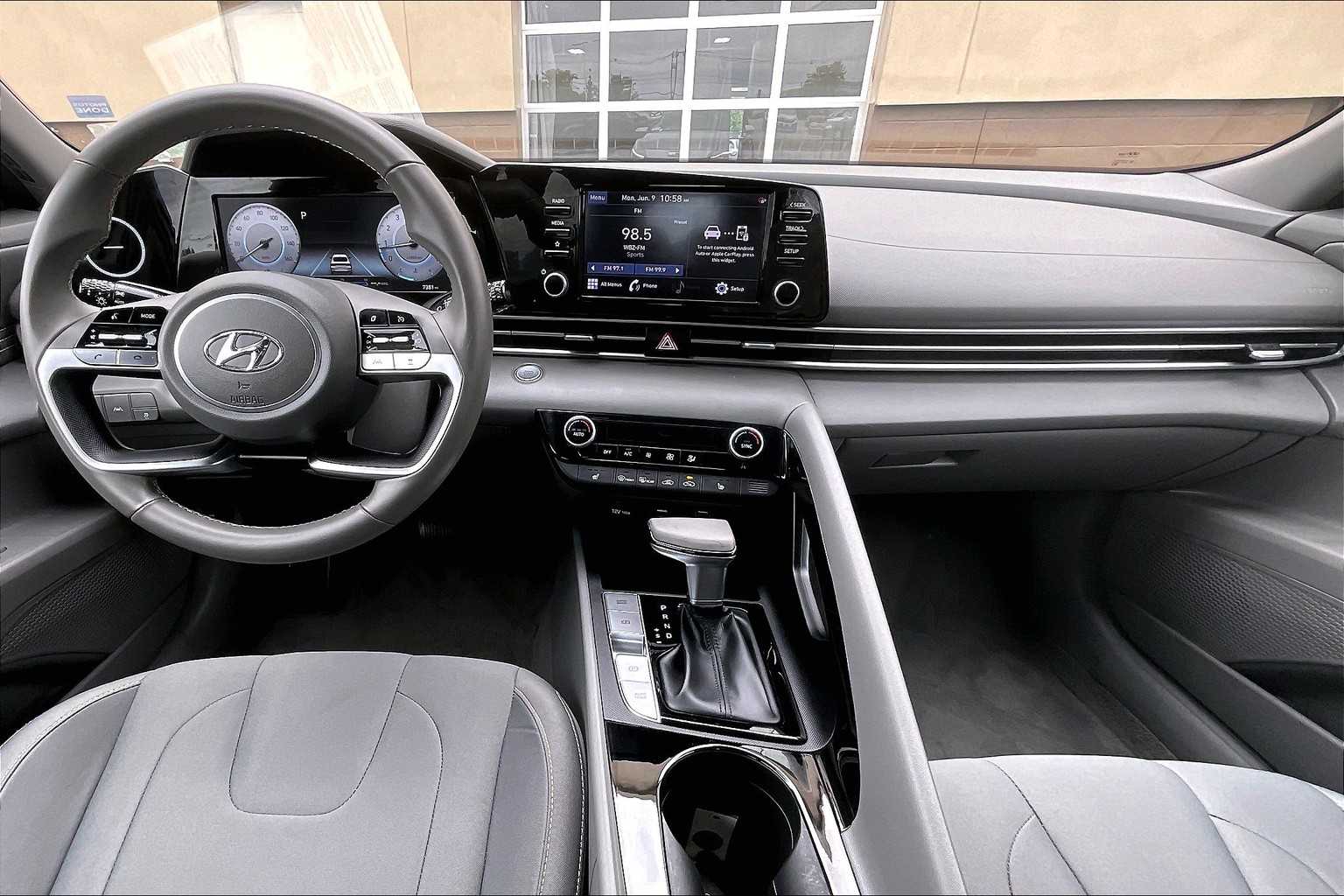 2022 Hyundai Elantra SEL - Photo 21