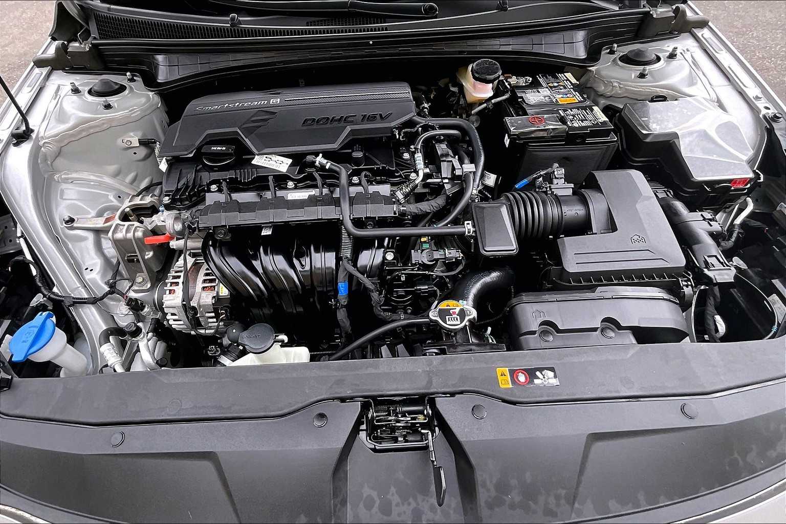 2022 Hyundai Elantra SEL - Photo 29