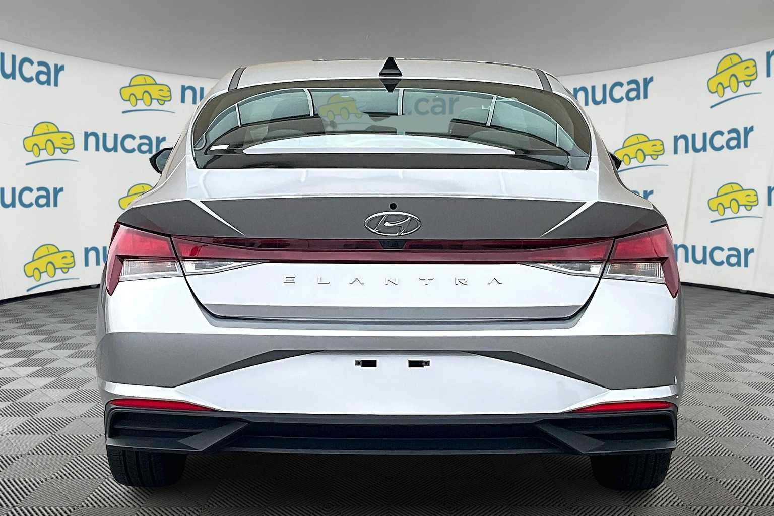 2022 Hyundai Elantra SEL - Photo 5