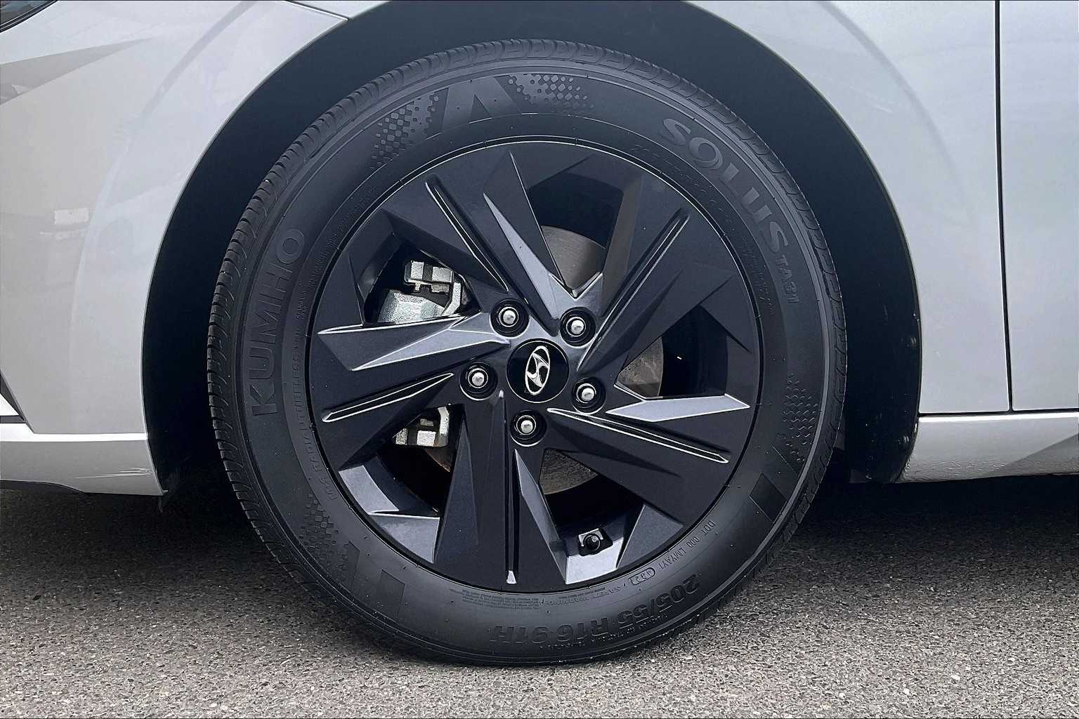 2022 Hyundai Elantra SEL - Photo 7