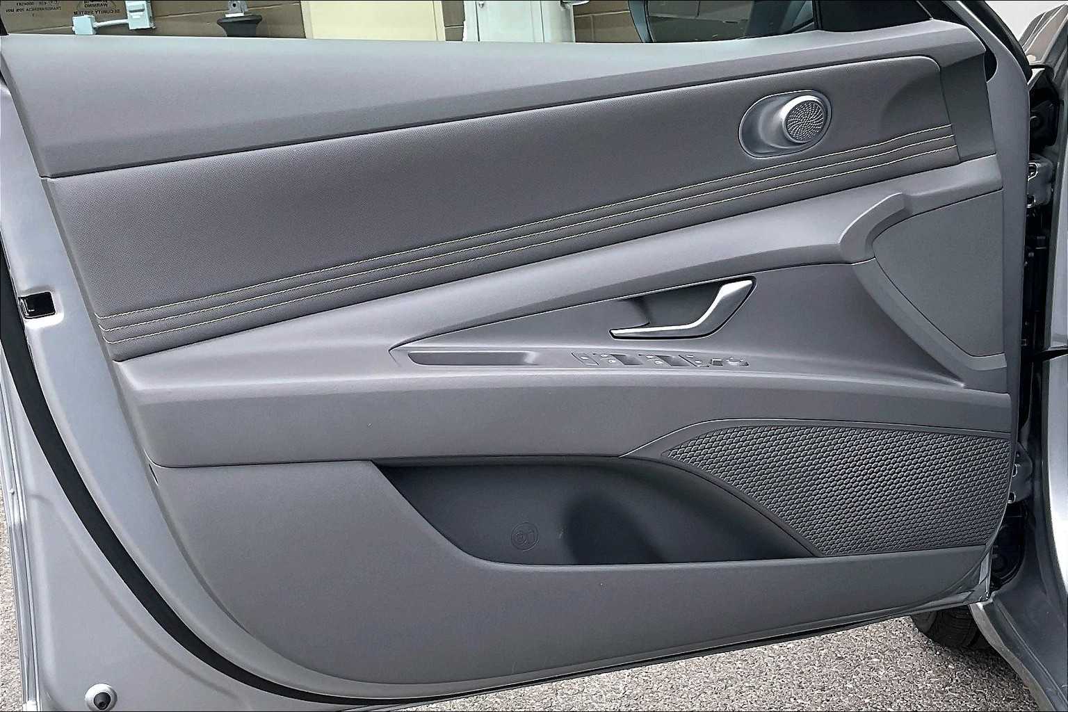 2022 Hyundai Elantra SEL - Photo 9