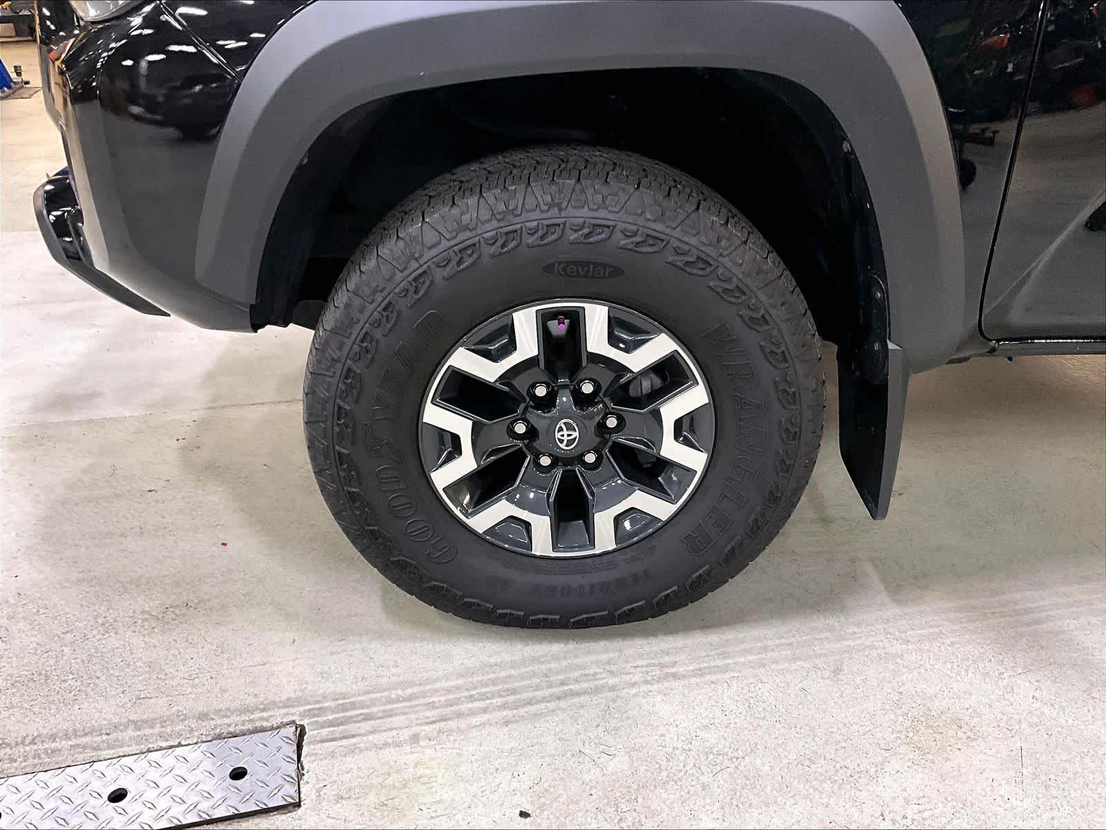 2023 Toyota Tacoma TRD Off Road - Photo 4