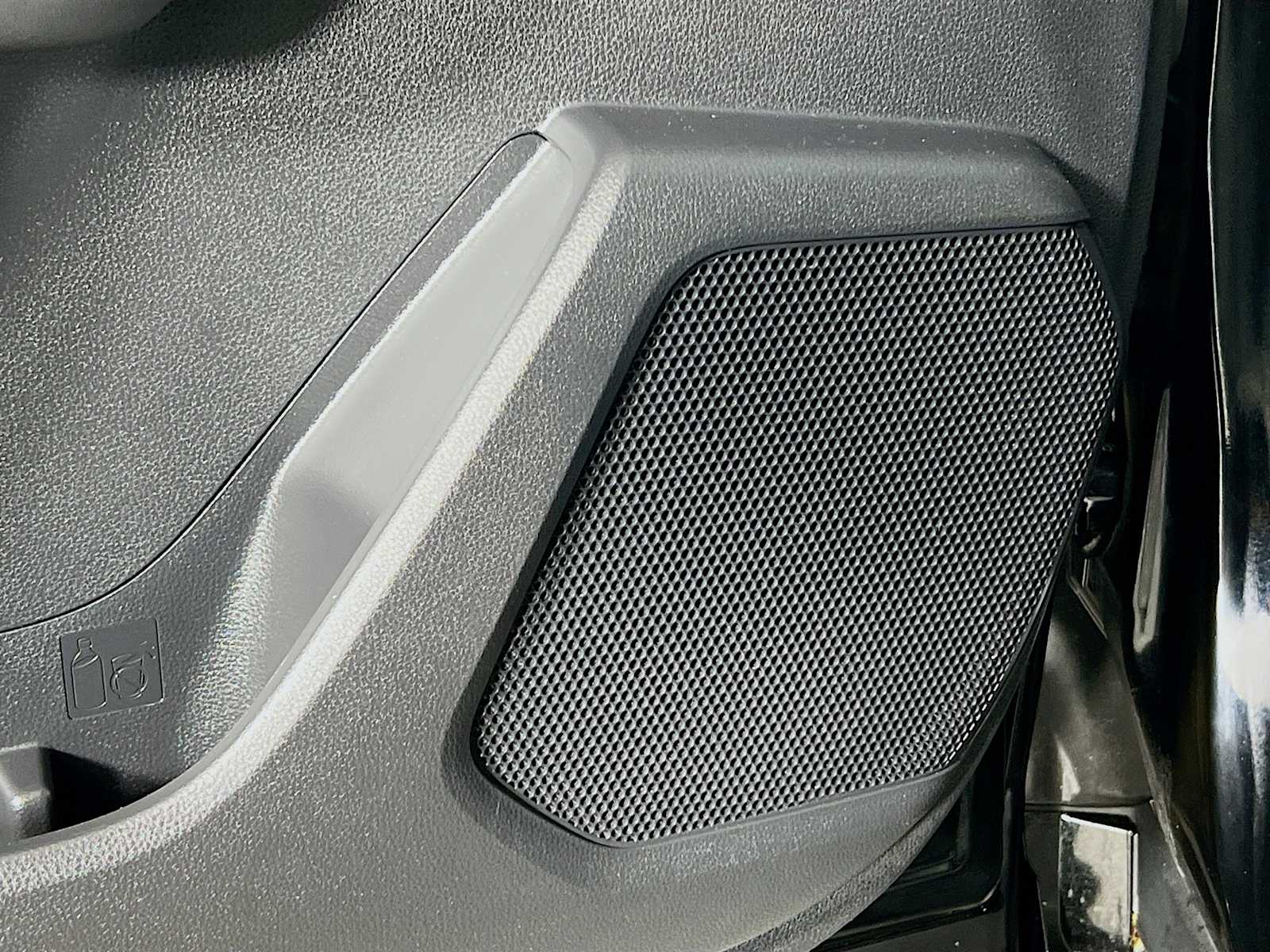 2023 Toyota Highlander XLE - Photo 18