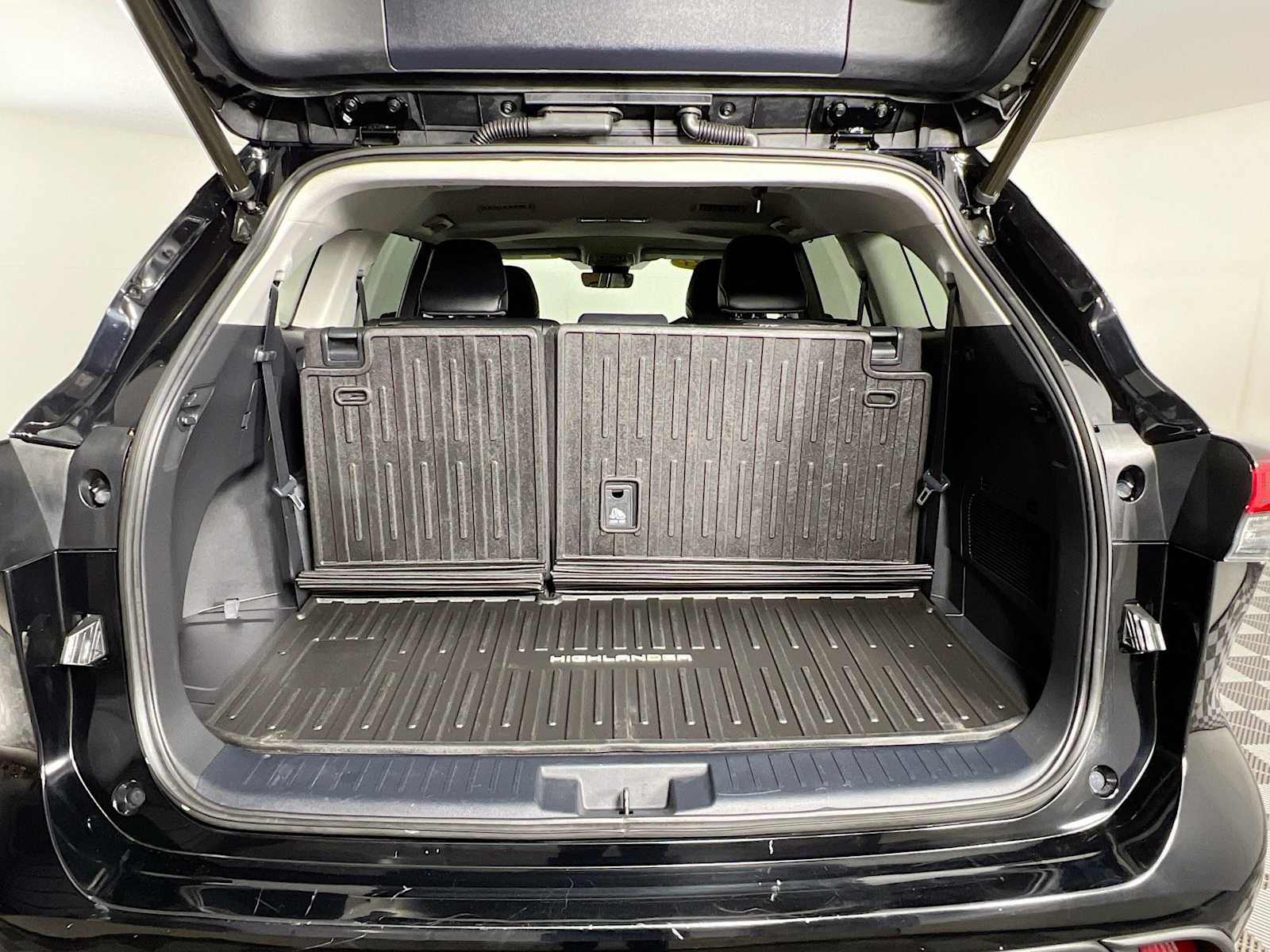 2023 Toyota Highlander XLE - Photo 27