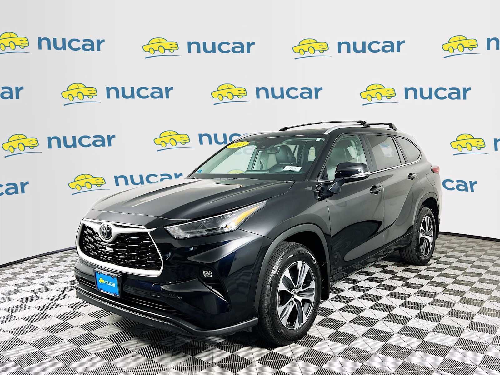 2023 Toyota Highlander XLE - Photo 3