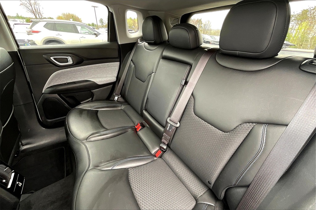 2022 Jeep Compass Latitude - Photo 14