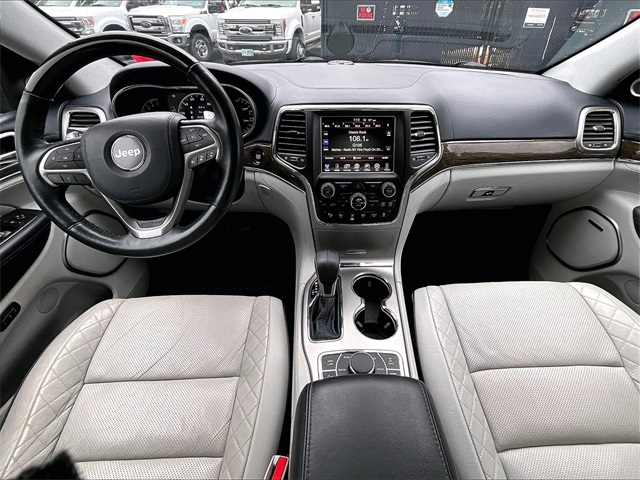2017 Jeep Grand Cherokee Summit - Photo 16