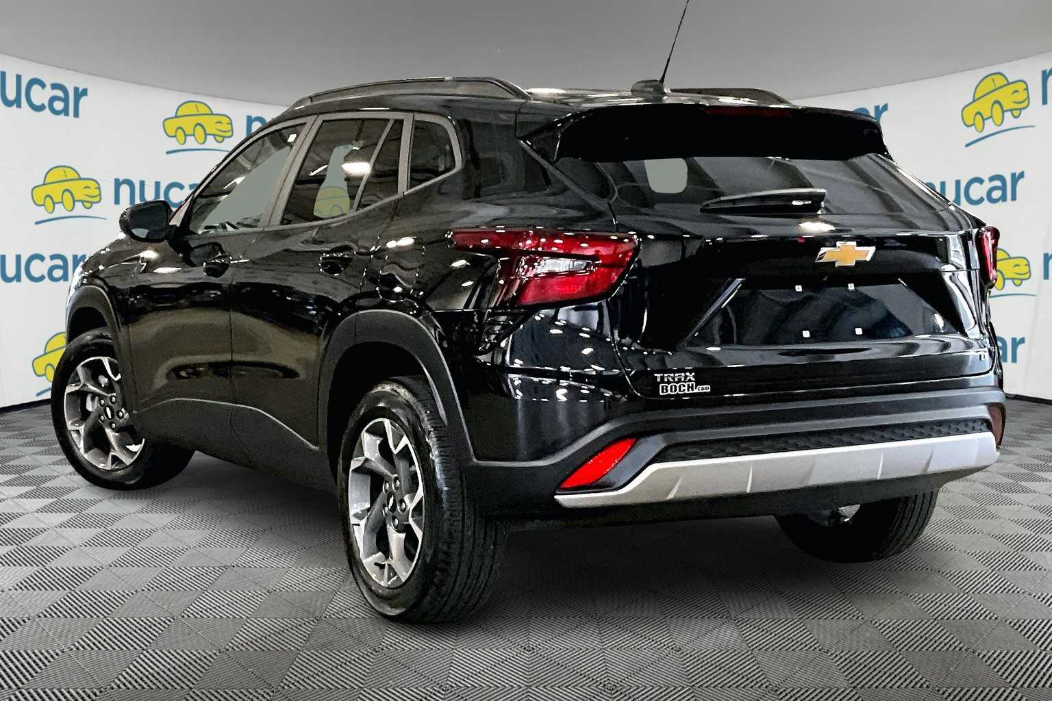2024 Chevrolet Trax LT - Photo 4