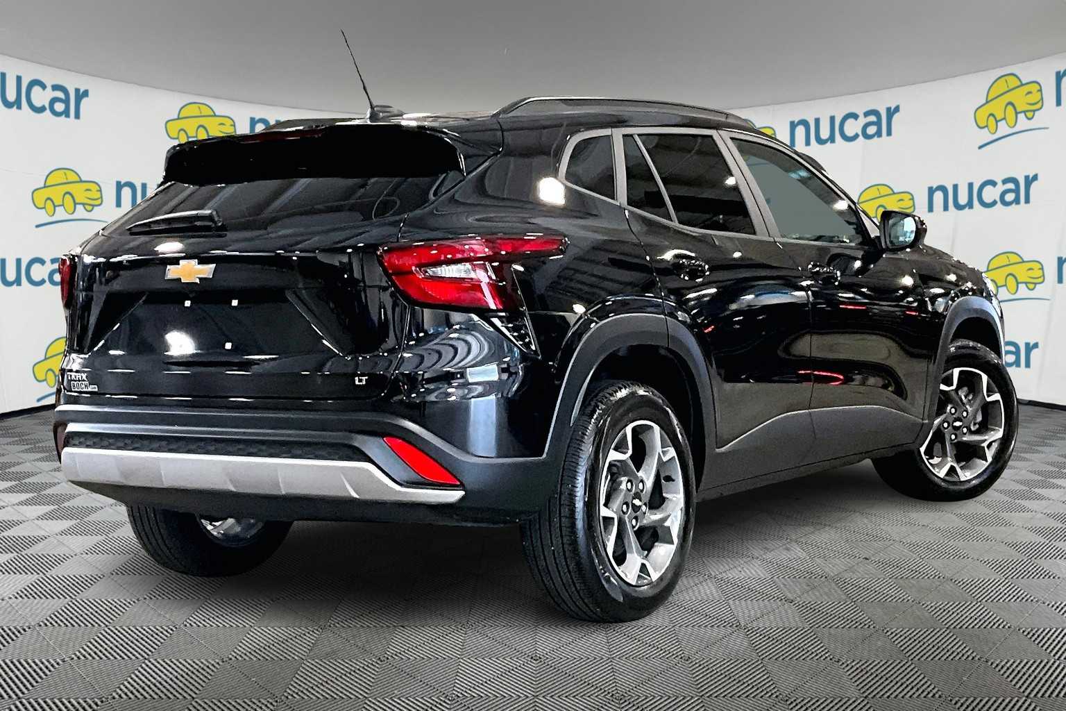 2024 Chevrolet Trax LT - Photo 6