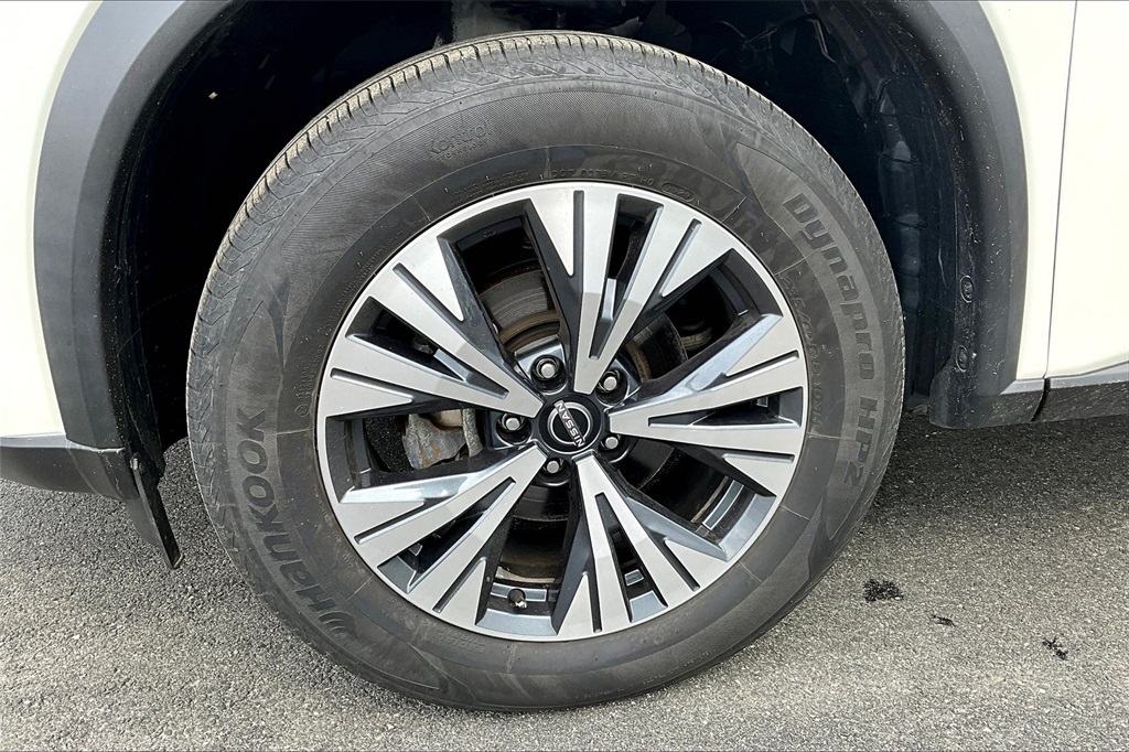2023 Nissan Rogue SV - Photo 7