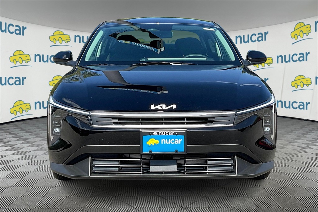 2025 Kia K4 LXS - Photo 3