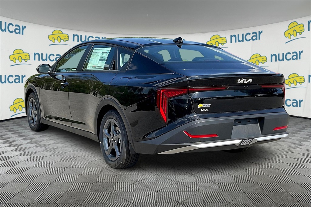 2025 Kia K4 LXS - Photo 5
