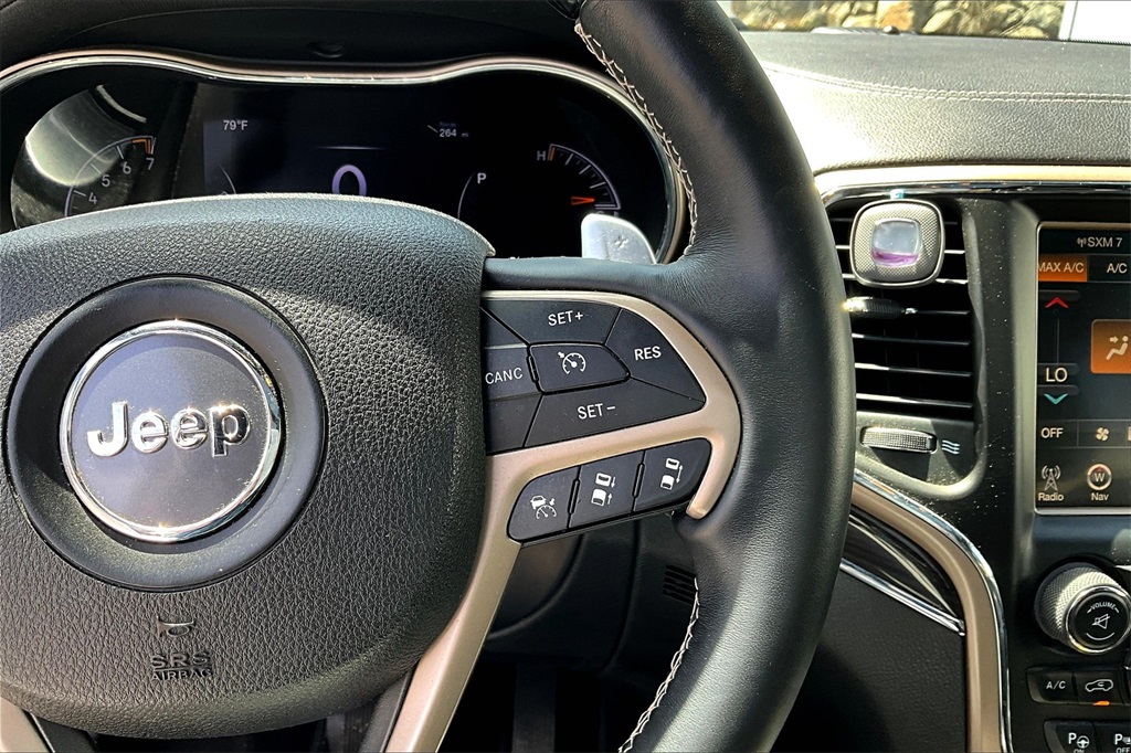 2017 Jeep Grand Cherokee Overland - Photo 24