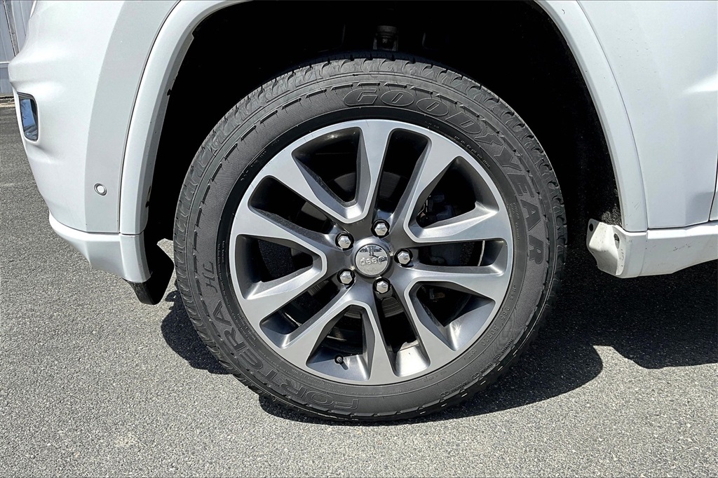 2017 Jeep Grand Cherokee Overland - Photo 7