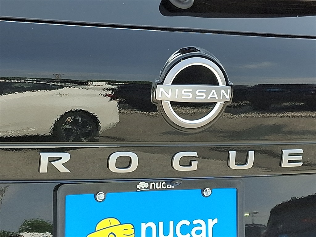 2025 Nissan Rogue SV - Photo 20