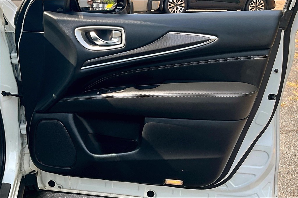 2019 INFINITI QX60 LUXE - Photo 12