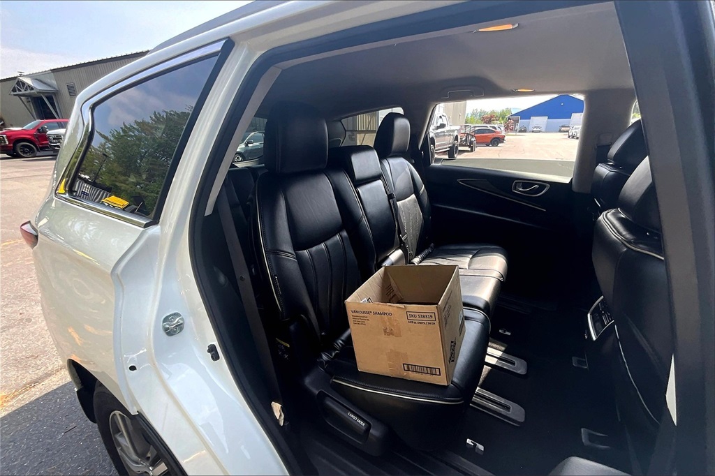 2019 INFINITI QX60 LUXE - Photo 16