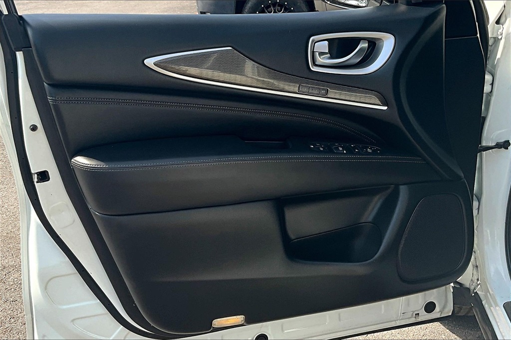 2019 INFINITI QX60 LUXE - Photo 9