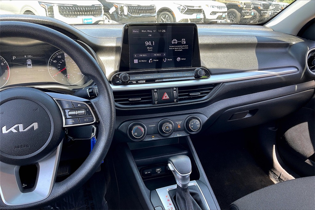2022 Kia Forte LXS - Photo 17