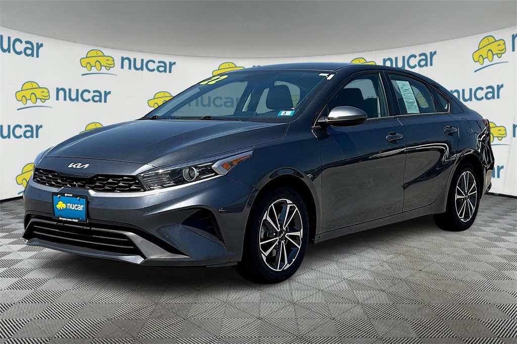 2022 Kia Forte LXS - Photo 3