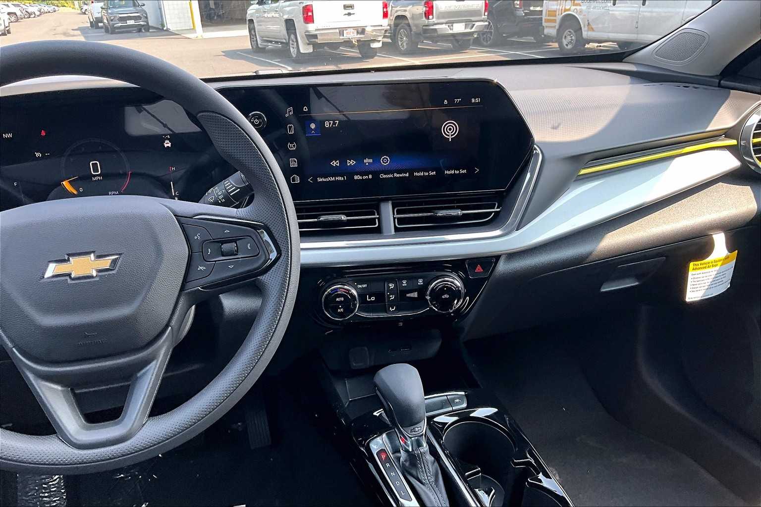 2025 Chevrolet Trax LT - Photo 13